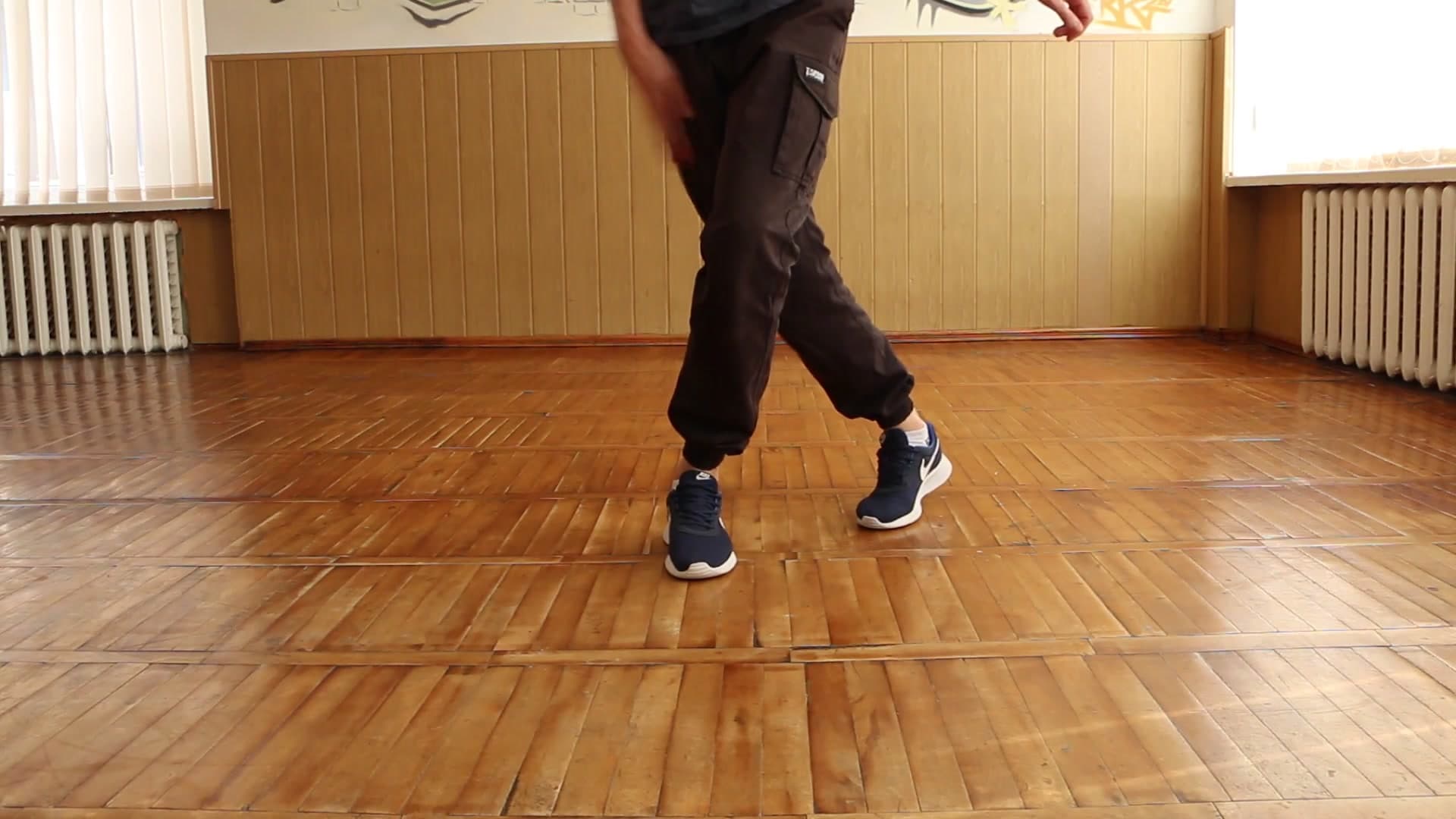 Классная фишка ногами. Повороты на 180