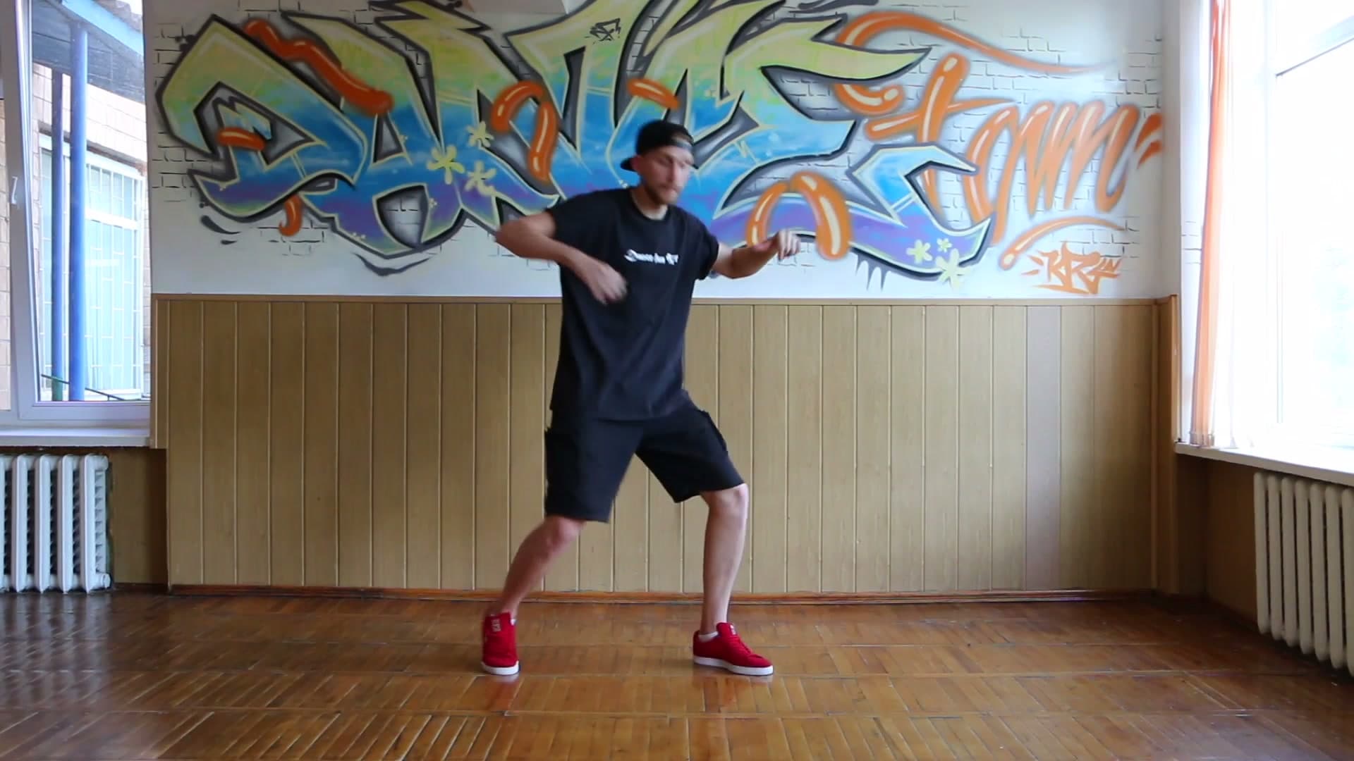 Фишка на коленях. Go down